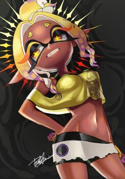 bike_shorts blonde_hair breasts colored_eyelashes colored_fingertips crop_top dark-skinned_female dark_skin dutch_angle earrings fang fish_hook_earrings frye_(splatoon) frye_(splatoon_raiders) half-closed_eyes hand_on_own_hip inkling isamu-ki_(yuuki) jewelry long_eyelashes long_pointy_ears navel nintendo pointy_ears shawl short_eyebrows splatoon_(series) splatoon_raiders tentacle_hair yellow_eyes yellow_shawl