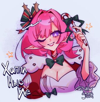 1girl breasts candy candy_cane cape cleavage cropped_torso diamond-shaped_pupils diamond_(shape) elf elysia_(honkai_impact) elysia_(miss_pink_elf)_(honkai_impact) elysia_(xmas_cottage)_(honkai_impact) food hashtag-only_commentary highres holding holding_candy holding_candy_cane holding_food honkai_(series) honkai_impact_3rd large_breasts long_hair looking_at_viewer official_alternate_costume pink_hair pointy_ears purple_eyes red_cape santa_cape shirt simple_background solo sutachanjam symbol-shaped_pupils twitter_username white_background white_shirt