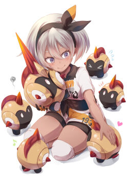 >_< 1girl ^^^ bea_(pokemon) black_bodysuit black_hairband black_ribbon blue_eyes bodysuit bodysuit_under_clothes closed_mouth clothes_writing crop_top dark-skinned_female dark_skin eighth_note falinks flying_sweatdrops gen_8_pokemon gloves gym_leader hair_ribbon hairband headpat heart highres holding knee_pads kneeling musical_note nintendo orange_gloves pokemon pokemon_(creature) pokemon_swsh ribbon ringed_eyes short_hair short_sleeves shorts silver_hair simple_background single_glove smile squiggle white_background white_eyes white_shorts yue_(lov_n_n)