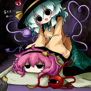 2girls alarm_clock black_eyes black_hairband black_hat blanket buttons clock commentary_request diamond_button eyeball floral_print frilled_shirt_collar frilled_sleeves frills futon green_hair green_skirt hair_ornament hairband hat hat_ribbon heart heart_hair_ornament heart_of_string heripantomorrow komeiji_koishi komeiji_satori lying multiple_girls pillow pink_hair ribbon rose_print shirt siblings sisters skirt sleeves_past_wrists third_eye touhou translated under_covers waking_another wide_sleeves yellow_ribbon yellow_shirt
