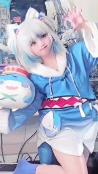 1girl animated computer_keyboard cosplay dancing fins fish_tail gawr_gura gawr_gura_(cosplay) indoors monitor neneko0814 shark_tail sound tail video