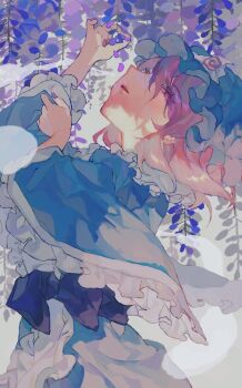 1girl arm_up blue_hat blue_kimono commentary_request frilled_sleeves frills hat highres japanese_clothes kimono long_sleeves mob_cap parted_lips petals pink_eyes pink_hair plant saigyouji_yuyuko shinjitsu_no_kuchi short_hair solo touhou triangular_headpiece wide_sleeves