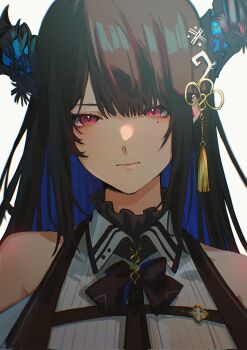 1girl bare_shoulders black_bow black_bowtie black_hair blue_hair bow bowtie close-up colored_inner_hair demon_horns hair_ornament highres hololive hololive_english horns long_hair looking_at_viewer mole mole_under_eye multicolored_hair nerissa_ravencroft nerissa_ravencroft_(1st_costume) red_eyes solo virtual_youtuber white_background yuutomeh