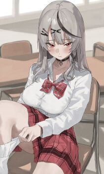 1girl absurdres adjusting_clothes adjusting_sock alternate_costume black_choker black_hair breasts choker collared_shirt commentary_request grey_hair hair_ornament hairclip heart heart_choker highres hololive large_breasts long_hair looking_at_viewer multicolored_hair nekoshima_kaede pleated_skirt red_eyes red_skirt sakamata_chloe school_uniform shirt skirt socks solo streaked_hair white_shirt white_socks x_hair_ornament