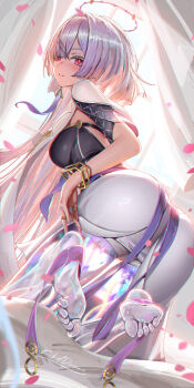 1girl ass barefoot bracelet breasts commentary falling_petals feet from_behind halo highres indoors jewelry liang_xing long_hair looking_at_viewer looking_back medium_breasts mornye_(wuthering_waves) multicolored_hair multiple_rings parted_lips petals purple_hair red_eyes ring see-through_body signature solo symbol-only_commentary toes white_hair wuthering_waves