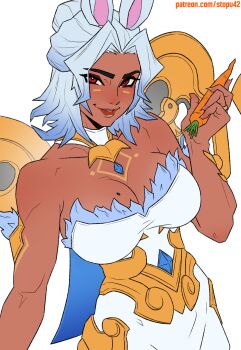 1girl absurdres animal_ears armpit_crease bare_shoulders blue_cloak blue_hair blush breasts bright_pupils bunny_business_domina carrot cleavage cloak collar collarbone cowboy_shot dark-skinned_female dark_skin detached_collar domina_(overwatch) dress fur-trimmed_dress fur_trim gradient_hair hand_up highres holding holding_carrot jewelry large_breasts lips looking_at_viewer medium_hair mole mole_on_breast multicolored_hair nose overwatch parted_lips patreon_username purple_nails rabbit_ears red_eyes red_lips ring simple_background sleeveless sleeveless_dress smile solo stopu strapless strapless_dress toned toned_female white_background white_collar white_dress white_hair white_pupils