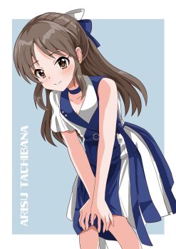 1girl blue_background blue_bow blue_choker blue_dress blush border bow brown_eyes brown_hair character_name choker closed_mouth collarbone dress hair_bow hands_on_own_knees highres idolmaster idolmaster_cinderella_girls illustscody leaning_forward long_hair outside_border single_bare_arm single_sleeve smile solo standing tachibana_arisu two-tone_dress white_border white_bow white_dress