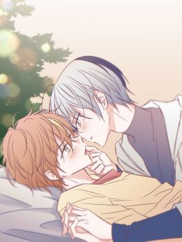 2boys aoyagi_touya green_eyes grey_eyes highres holding_another's_tongue holding_hands long_sleeves looking_at_another lying male_focus mole mole_under_eye multicolored_hair multiple_boys on_back orange_hair project_sekai shinonome_akito sui_(sui_aratamo) tongue tongue_out yaoi