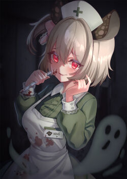 1girl alternate_eye_color animal_ears apron blood blood_on_clothes blood_on_face breasts commentary dark_background dieselhuh double-parted_bangs english_commentary green_shirt grey_hair hair_between_eyes hat highres holding holding_scalpel indie_virtual_youtuber long_sleeves looking_at_viewer medium_breasts nimi_nightmare nurse nurse_cap parted_lips red_eyes scalpel shirt short_hair smile solo tapir_ears tapir_girl upper_body virtual_youtuber white_apron white_hat