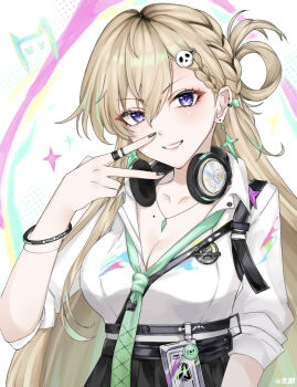 1girl black_nails blonde_hair braid braided_bangs breasts cleavage commentary earrings green_necktie hair_between_eyes hair_ornament hand_up headphones headphones_around_neck highres id_card jewelry long_hair looking_at_viewer lynae_(wuthering_waves) medium_breasts mole nail_polish necktie parted_lips purple_eyes shirt shirt_tucked_in skull_hair_ornament smile solo star_(symbol) star_earrings tarou_(ucrn4887) upper_body white_shirt wuthering_waves