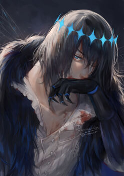 1boy blood blood_on_clothes blood_on_face blue_eyes collarbone commentary_request dragonfly_wings fate/grand_order fate_(series) grey_hair highres looking_at_viewer male_focus oberon_(fate) oberon_(third_ascension)_(fate) one_eye_closed renrenka_noi shirt short_hair signature solo upper_body white_shirt