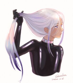 1boy artist_name black_bodysuit bodysuit collar commentary dated english_commentary highres holding holding_own_hair latex latex_bodysuit light_smile long_hair looking_afar looking_to_the_side male_focus original pale_skin purple_eyes saraka_su signature solo trap upper_body very_long_hair white_background white_hair