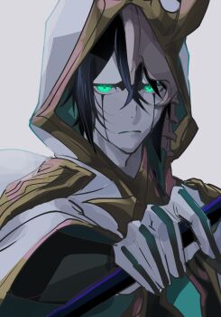 1boy bad_id bad_pixiv_id black_hair bleach cape facial_mark green_eyes grey_background hair_between_eyes highres hishui_prpr holding hood hood_up hooded male_focus short_hair simple_background solo ulquiorra_cifer upper_body white_cape