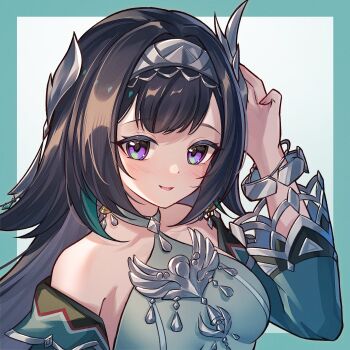 1girl absurdres arm_up bare_shoulders black_hair blush bracelet commentary_request detached_sleeves dress earrings genshin_impact green_dress green_hair hair_intakes hair_ornament hand_on_own_head highres jewelry lan_yan_(genshin_impact) long_hair looking_at_viewer multicolored_hair open_mouth purple_eyes silver_bracelet silver_hairband smile solo streaked_hair upper_body yuno_kaihara