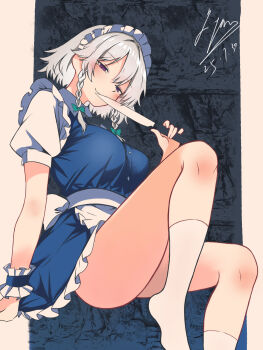 1girl apron arm_support ass bare_legs blue_dress blush bow braid braided_sidelock breasts commentary dated dress fliex foot_out_of_frame frilled_apron frilled_wristband frills green_bow grey_hair hair_bow highres holding holding_knife invisible_chair izayoi_sakuya knife looking_at_viewer maid maid_apron maid_headdress medium_breasts no_shoes petticoat pillarboxed pinafore_dress puffy_short_sleeves puffy_sleeves red_eyes shirt short_hair short_sleeves signature sitting sleeveless sleeveless_dress smile socks solo touhou twin_braids waist_apron white_apron white_shirt white_socks