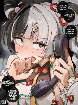 1girl alterkyon antique_phone black_hair blackmail braid braided_twintails china_dress chinese_clothes commentary corded_phone dialyn_(zenless_zone_zero) dress flying_sweatdrops grey_hair hair_ornament hairclip highres long_hair multicolored_hair multicolored_nails panicking phone profanity solo spanish_commentary spanish_text speech_bubble split-color_hair talking_on_phone yellow_eyes zenless_zone_zero