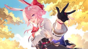 1girl absurdres animal_ears autumn_leaves bad_link bad_miyoushe_link black_gloves black_skirt blue_sky bow bowtie bracelet breasts cloud cloudy_sky collared_shirt cropped_jacket earclip evanescia_(honkai:_star_rail) floral_print floral_print_jacket flower fox_ears fox_girl from_below game_cg gloves hair_between_eyes hair_bow hair_flower hair_ornament highres honkai:_star_rail honkai_(series) jacket jewelry large_breasts leaf long_sleeves looking_at_viewer official_art open_mouth partially_fingerless_gloves pink_hair purple_bow purple_eyes red_bow red_bowtie shirt short_hair short_hair_with_long_locks skirt sky smile solo white_flower white_jacket white_shirt