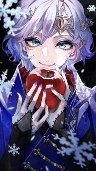Rule 34 | 1boy, absurdres, apple, black background, black gloves, blue eyes, bridal gauntlets, commentary request, epel felmier, eyelashes, eyeshadow, food, frost, fruit, gloves, hair between eyes, highres, holding, holding food, holding fruit, looking at viewer, makeup, male focus, mememe (xufoge9), nail polish, purple eyeshadow, purple hair, purple nails, short hair, simple background, smile, snowflakes, solo, tiara, twisted wonderland, upper body