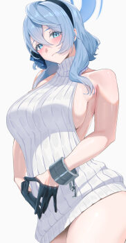 1girl ahoge ako_(blue_archive) bare_shoulders black_gloves blue_archive blue_eyes blue_hair blue_hairband blue_halo blush breasts gloves hair_between_eyes hairband halo highres large_breasts looking_at_viewer medium_hair ratsuku_kinoko sideboob single_handcuff sleeveless sleeveless_sweater sleeveless_turtleneck solo sweater turtleneck turtleneck_sweater virgin_killer_sweater white_sweater