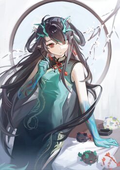 1girl absurdres arknights black_hair china_dress chinese_clothes colored_extremities colored_skin dragon_girl dragon_horns dragon_tail dress dusk_(arknights) dusk_(everything_is_a_miracle)_(arknights) earrings eastern_dragon_tail green_hands green_horns green_skin highres holding holding_paintbrush horns jewelry long_hair multicolored_hair paintbrush pointy_ears red_eyes sleeveless sleeveless_dress solo streaked_hair tail tassel tassel_earrings ye_zhen