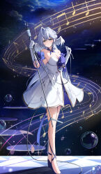 Rule 34 | 1girl, absurdres, bare legs, bare shoulders, bubble, commentary request, detached sleeves, dress, gloves, grey hair, hair intakes, hands up, highres, holding, honkai: star rail, honkai (series), long hair, looking at viewer, robin (honkai: star rail), short sleeves, solo, staff (music), standing, strapless, strapless dress, very long hair, white dress, white gloves, yeni1871