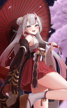 1girl :d absurdres asymmetrical_sleeves bare_shoulders black_kimono black_sleeves black_socks center-flap_bangs cherry_blossoms commentary_request detached_sleeves dot_nose double_bun falling_petals floral_print furisode_sleeves grey_hair hair_between_eyes hair_between_horns hair_bun hakama hakama_short_skirt hakama_skirt happy highres holding holding_umbrella hololive horns japanese_clothes kakinotane_e kimono looking_at_viewer mismatched_sleeves multicolored_hair nakiri_ayame nakiri_ayame_(8th_costume) oil-paper_umbrella oni open_mouth outdoors petals print_kimono puffy_sleeves red_eyes red_hair red_hakama red_umbrella skin-covered_horns skirt smile socks two-tone_kimono umbrella virtual_youtuber white_hair