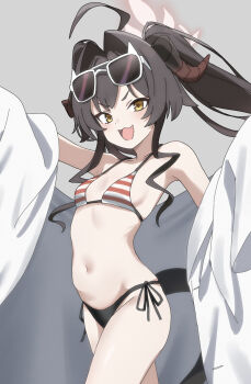 1girl absurdres ahoge bikini blue_archive breasts brown_hair commentary_request cowboy_shot demon_horns demon_tail eyewear_on_head hair_intakes high_ponytail highres horns kasumi_(blue_archive) kasumi_(swimsuit)_(blue_archive) kippei looking_at_viewer navel off_shoulder ponytail sideboob small_breasts smile solo stomach sunglasses swimsuit tail yellow_eyes