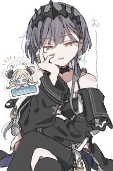 2girls bare_shoulders black_thighhighs blue_eyes braid ceras_yanagida_lilienfeld chibi chibi_inset closed_mouth cosplay crossed_legs grey_hair highres katsuragi_izumi link!_like!_love_live! long_hair looking_at_viewer love_live! low_twin_braids muf_oo multiple_girls navi-nyan navi-nyan_(cosplay) o-ring ongeki orange_eyes simple_background sitting sparkle sumeragi_setsuna sumeragi_setsuna_(cosplay) thighhighs translation_request twin_braids virtual_youtuber white_background