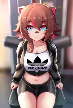1girl adidas animal_ears asymmetrical_sidelocks bandaid bandaid_on_face bandaid_on_nose black_jacket blue_eyes blurry blurry_background brand_name_imitation breasts brown_hair closed_mouth collarbone colored_inner_hair commentary commentary_typo exercise_machine facing_viewer gym gym_shirt gym_shorts hair_flaps highres indoors jacket large_breasts looking_at_viewer midriff multicolored_eyes multicolored_hair navel owozu raccoon_ears raccoon_girl raised_eyebrows rakkun_sutaru red_eyes red_hair shirt short_hair shorts sidelocks sitting slash-ex smile spanish_commentary spanish_text stomach streaked_hair translated two-tone_hair virtual_youtuber white_shirt
