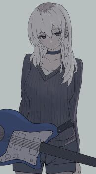 1girl black_choker black_shorts black_sweater choker collarbone cowboy_shot electric_guitar girls_band_cry grey_background grey_eyes grey_hair guitar guitar_strap hair_between_eyes highres instrument kawaragi_momoka long_hair long_sleeves multicolored_hair n_nai_nai_n roots_(hair) shorts simple_background solo sweater