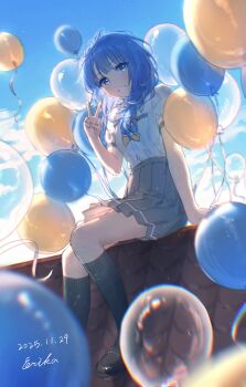 1girl absurdres ahoge arm_support balloon black_shoes blue_bow blue_bowtie blue_eyes blue_hair blush bow bowtie collared_shirt commentary_request dated day erika_(user_spth3377) full_body grey_skirt grin hand_up high-waist_skirt highres kneehighs loafers looking_at_viewer make_heroine_ga_oo_sugiru! medium_hair miniskirt on_roof outdoors pleated_skirt rooftop school_uniform shirt shirt_tucked_in shoes short_sleeves signature sitting skirt sky smile socks solo summer_uniform tsuwabuki_high_school_uniform v white_shirt yanami_anna yellow_bow yellow_bowtie