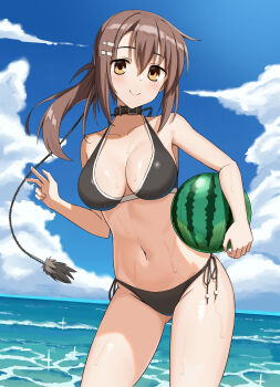 1girl absurdres ball beach beachball bikini black_bikini blush breasts brown_hair cevi79604876054 choker cloud collar commentary_request cowboy_shot hand_up highres large_breasts long_hair looking_at_viewer midriff minakami_yuki navel ocean outdoors sky smile solo subarashiki_hibi swimsuit thighs yellow_eyes