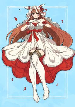 1girl animal_ears blue_background brown_hair commentary dress full_body highres horse_ears horse_girl red_eyes rinren_(chun8chun8chun) solo still_in_love_(umamusume) symbol-only_commentary thighs umamusume veil white_dress white_streaks white_veil