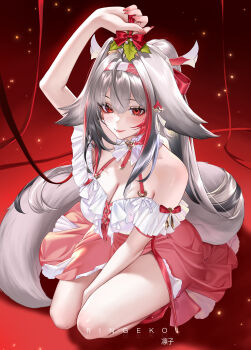 1girl absurdres arm_up artist_name bare_shoulders breasts cleavage closed_mouth commentary fingernails fox_tail hair_flaps hair_ornament hairband highres large_breasts long_fingernails looking_at_viewer official_alternate_costume red_background red_eyes red_skirt ringeko-chan shirt skirt smile solo squatting tail white_hair white_hairband white_shirt ye_shunguang ye_shunguang_(touch_of_dawnlight) zenless_zone_zero