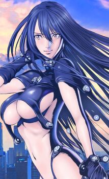 1girl black_gloves black_hair black_panties breast_curtains breasts brown_eyes building city cleavage closed_mouth cloud evening floating_hair from_side gantz gantz_suit gloves hair_between_eyes hand_in_own_hair hand_up highres large_breasts latex lips long_hair looking_at_viewer navel official_art oku_hiroya panties shimohira_reika sidelocks skin_tight sky smile solo underboob underwear wind wind_lift