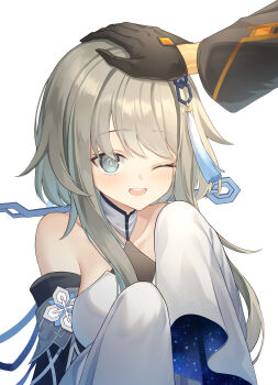 1boy 1girl ;d absurdres bare_shoulders black_gloves blush breasts commentary detached_sleeves genshin_impact gloves grey_eyes grey_hair guizhong_(genshin_impact) hair_ornament hairpin hands_up headpat highres korean_commentary long_hair long_sleeves medium_breasts one_eye_closed open_mouth simple_background sleeves_past_fingers sleeves_past_wrists smile solo_focus ssalgolae tassel tassel_hair_ornament teeth two-sided_sleeves upper_body upper_teeth_only white_background white_sleeves wide_sleeves zhongli_(genshin_impact)