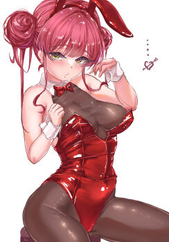 1girl animal_ears black_bodysuit blush bodysuit breasts cleavage collar commentary detached_collar double_bun fake_animal_ears hair_bun highres hololive houshou_marine large_breasts leotard looking_at_viewer medium_hair playboy_bunny rabbit_ears red_eyes red_hair red_leotard rorol_reime solo virtual_youtuber white_background white_collar white_wrist_cuffs wrist_cuffs yellow_eyes