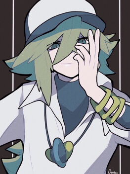 1boy black_background bracelet closed_mouth green_hair hair_between_eyes hand_on_own_face hat highres jewelry looking_at_viewer male_focus multiple_bracelets n_(pokemon) necklace nintendo ouran pokemon pokemon_bw shirt signature simple_background smile solo upper_body white_shirt