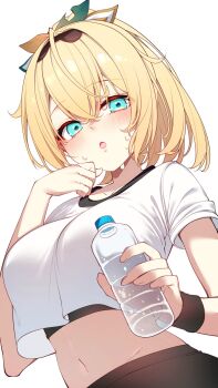 1girl alternate_costume aqua_eyes black_hairband blonde_hair bottle bow breasts commentary crossed_bangs darjeeling_(reley) double-parted_bangs hair_between_eyes hair_bow hairband hand_up highres holding holding_bottle hololive kazama_iroha large_breasts looking_at_viewer midriff navel open_mouth ponytail revision shirt short_hair short_sleeves simple_background solo sweat sweatband symbol-only_commentary t-shirt upper_body virtual_youtuber water_bottle white_background white_shirt