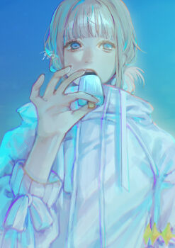 1boy absurdres blonde_hair blue_background blue_eyes commentary eating fate/grand_order fate_(series) food hair_bun highres holding holding_food holding_popsicle jacket long_sleeves looking_at_viewer male_focus oberon_(fate) oberon_(refreshing_summer_prince)_(fate) open_mouth popsicle solo suidrawsui upper_body white_jacket