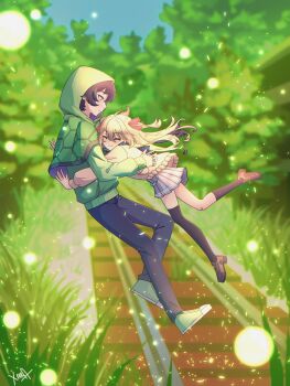 1boy 1girl absurdres ahoge asymmetrical_legwear bags_under_eyes bandaid bandaid_on_knee bandaid_on_leg black_hair black_pants black_thighhighs blue_sky blurry blurry_background blush brown_shoes capelet cardigan closed_eyes closed_mouth double-parted_bangs floating_hair from_side full_body glomp green_capelet green_eyes green_hoodie green_shoes grey_skirt hair_between_eyes hair_ribbon head_on_chest height_difference hexagon_print highres hood hoodie hug jumping light_particles loafers long_hair looking_at_another miniskirt neuro-sama outdoors pants pleated_skirt profile railroad_tracks red_ribbon ribbon shoes short_hair signature skirt sky smile sneakers thighhighs tree two_side_up uneven_legwear v-shaped_eyebrows vedal987 vedal_ai vrchat xarakura_xara yellow_cardigan