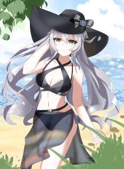 1girl ball beachball bikini black_bikini black_hat blue_sky breasts bronya_zaychik bronya_zaychik_(silverwing:_n-ex) bronya_zaychik_(summer_2022) chinese_commentary cleavage commentary_request grey_eyes grey_hair hat highres honkai_(series) honkai_impact_3rd large_breasts long_hair looking_at_viewer midriff navel ocean official_alternate_costume outdoors sarong see-through_clothes see-through_sarong sky smile solo swimsuit very_long_hair zerosama_(sailuojiang)