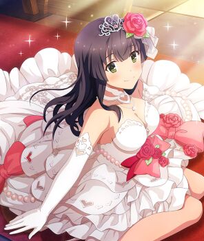 1girl bare_shoulders blush bow breasts checkered_floor cleavage closed_mouth clothing_cutout dappled_sunlight detached_collar dot_nose dress elbow_gloves flower from_above game_cg gloves green_eyes hair_down hair_flower hair_ornament heart_cutout large_breasts long_hair looking_at_viewer official_art on_floor pink_bow pink_flower pink_rose purple_hair red_flower red_rose rose sidelocks sitting smile solo sparkle strapless strapless_dress sunlight third-party_source tiara toji_no_miko toji_no_miko:_kizamishi_issen_no_tomoshibi wariza wedding_dress white_dress white_gloves yanase_mai