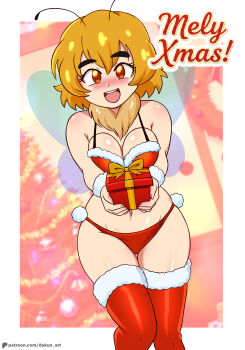 1girl absurdres antennae arthropod_girl bee_girl bee_wings bikini blonde_hair blush boots breasts brown_eyes christmas christmas_ornaments christmas_present christmas_tree christmas_wreath cleavage dakunart fur-trimmed_bikini fur-trimmed_boots fur_collar fur_trim fur_wrist_cuffs gift highres holding holding_gift insect_girl insect_wings large_breasts looking_at_viewer mely merry_christmas navel open_mouth original pom_pom_(clothes) pun red_bikini red_boots santa_bikini santa_costume short_hair smile standing swimsuit teeth thigh_boots tinsel tree wings wreath wrist_cuffs