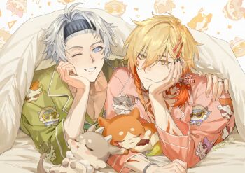 2boys akabane_yu alternate_costume antenna_hair black_headband black_nails blonde_hair blue_eyes braid chest_tattoo chimera_(honkai:_star_rail) chinese_commentary commentary_request facial_tattoo gradient_hair green_pajamas hair_ornament hairpin hand_on_another's_shoulder head_rest headband highres honkai:_star_rail honkai_(series) male_focus medium_hair multicolored_hair multiple_boys mydei_(fig_stew)_(honkai:_star_rail) mydei_(honkai:_star_rail) official_alternate_costume one_eye_closed pajamas parted_bangs phainon_(chimerric_park_epilogue)_(honkai:_star_rail) phainon_(honkai:_star_rail) phainon_(vigethos)_(honkai:_star_rail) pink_pajamas red_hair red_tattoo short_hair side_braid sun_symbol sun_tattoo tan tattoo white_hair yellow_eyes