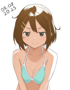 1girl alternate_costume andreypavlow bikini blue_bikini blush breasts brown_eyes cleavage collarbone commentary dated double-parted_bangs hair_between_eyes hair_ornament hairclip highres hirasawa_yui k-on! medium_hair parallel_hairclips simple_background smile solo string_bikini swimsuit upper_body white_background