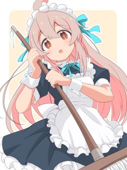 1girl :o ahoge alternate_costume apron blue_ribbon border brown_eyes commentary double-parted_bangs enmaided frilled_apron frills hair_ribbon highres holding holding_mop light_blush long_hair looking_at_viewer maid maid_apron maid_headdress mop onii-chan_wa_oshimai! open_mouth outline outside_border oyama_mahiro pink_hair puffy_short_sleeves puffy_sleeves ribbon short_sleeves simple_background solo unkimo white_apron white_border white_outline wrist_cuffs yellow_background