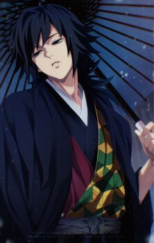 1boy absurdres black_hair black_haori half-closed_eyes hand_up haori highres holding holding_umbrella japanese_clothes kikkoumon kimetsu_no_yaiba kimono long_hair low_ponytail male_focus may_(illust_man_2020) outdoors parted_lips ponytail print_kimono red_kimono snow solo spiked_hair teeth tomioka_giyuu umbrella upper_body