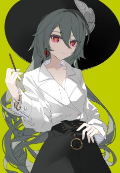 1girl alternate_costume black_hat black_skirt breasts chinese_commentary commentary_request earrings food grey_hair hat highres holding holding_food holding_pocky honkai_(series) honkai_impact_3rd jewelry long_hair looking_at_viewer medium_breasts pocky purple_eyes shirt simple_background skirt smile solo very_long_hair vita_(honkai_impact) white_shirt yorumata0v0