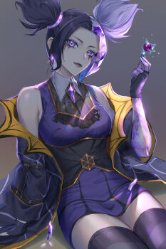 arm_up bare_shoulders black_dress black_hair black_jacket black_thighhighs breasts candy closed_mouth collar colored_skin dress electricity electrokinesis food gem grey_background grey_skin highres holding holding_candy holding_food holding_lollipop jacket league_of_legends lollipop looking_at_viewer makeup medium_breasts multicolored_hair nyaamen_fork off-shoulder_jacket off_shoulder official_alternate_costume parted_bangs prestige_fright_night_zeri purple_eyes purple_lips sidelocks simple_background sitting spider_web_print split-color_hair striped_clothes striped_thighhighs thighhighs twintails unzipped white_collar white_hair yellow_jacket zeri_(league_of_legends) zettai_ryouiki